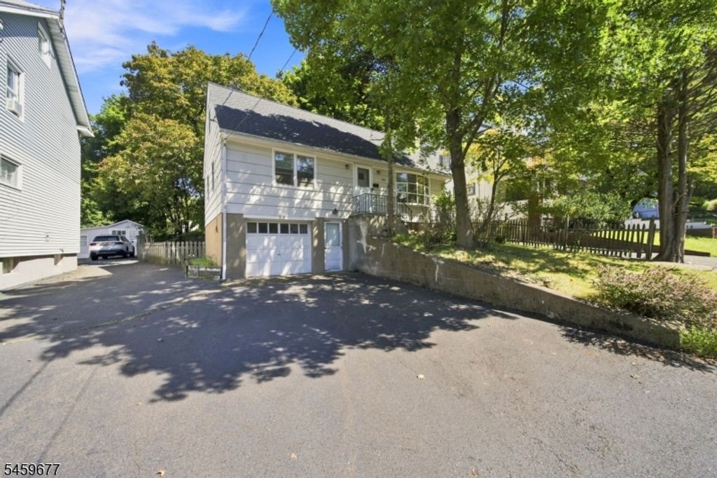 53 Payne Ave, Midland Park Boro, NJ 07432 — photo 2