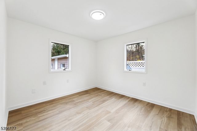 42 Smith St, Hope Twp., NJ 07825