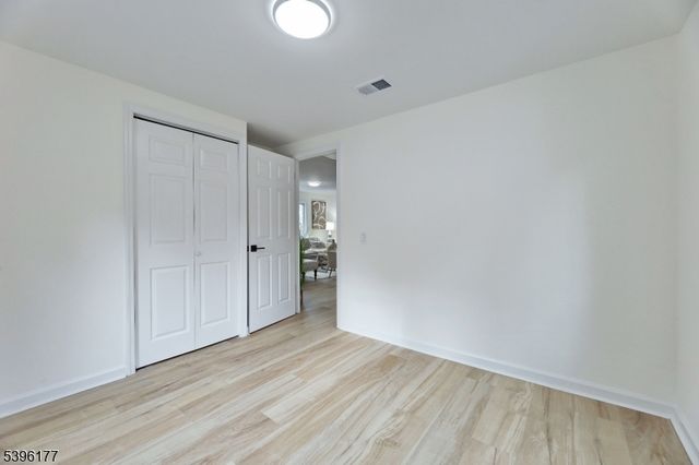 42 Smith St, Hope Twp., NJ 07825