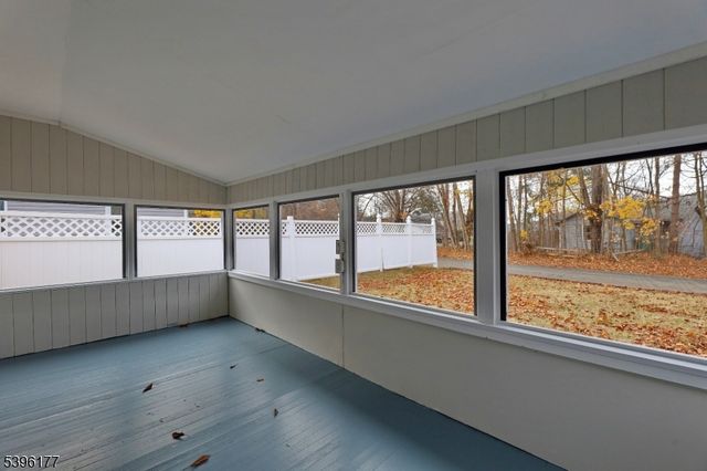 42 Smith St, Hope Twp., NJ 07825