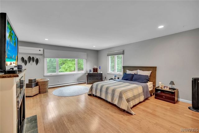 265 Paradise Road, Amherst, NY 14051