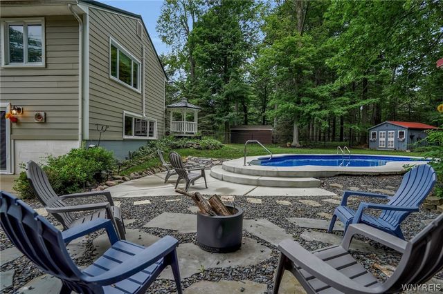 265 Paradise Road, Amherst, NY 14051