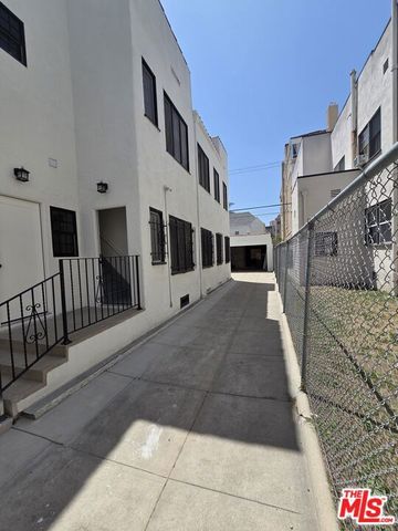 351 S Detroit Street 4, Los Angeles, CA 90036