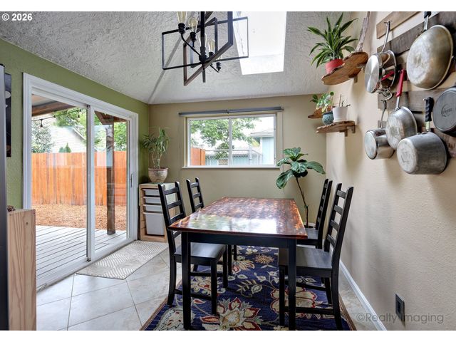 8106 Se 67TH Ave, Portland, OR 97206