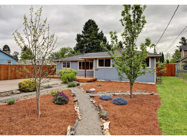 8106 Se 67TH Ave, Portland, OR 97206