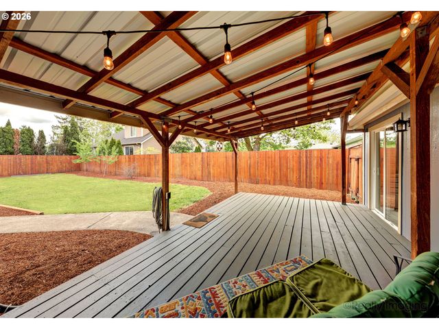 8106 Se 67TH Ave, Portland, OR 97206