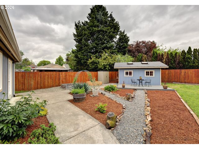 8106 Se 67TH Ave, Portland, OR 97206