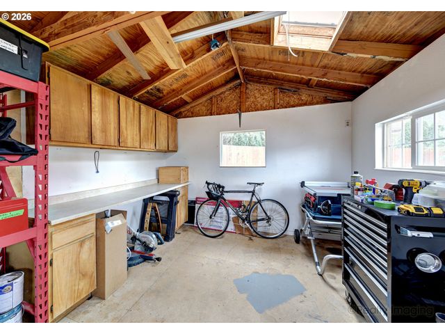 8106 Se 67TH Ave, Portland, OR 97206