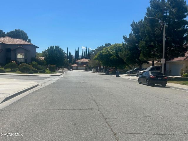 3039 Conestoga Canyon Road, Palmdale, CA 93550