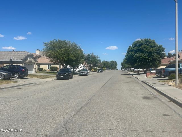 3039 Conestoga Canyon Road, Palmdale, CA 93550
