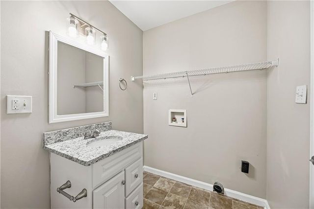 640 S Preston Court, Alpharetta, GA 30022