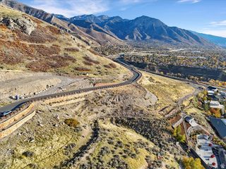 2438 S CANNON POINT DR # 9, Salt Lake City, UT 84109