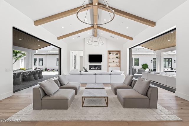 5639 N 68TH Place, Paradise Valley, AZ 85253