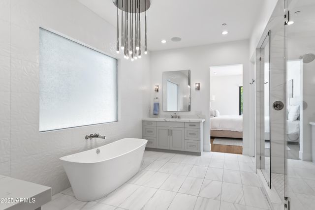 5639 N 68TH Place, Paradise Valley, AZ 85253