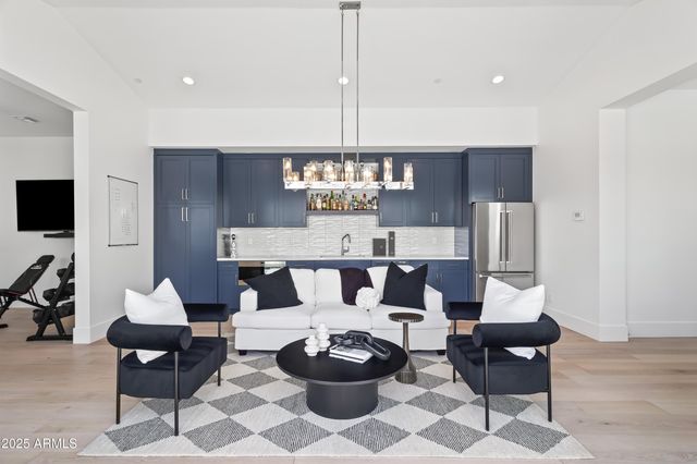 5639 N 68TH Place, Paradise Valley, AZ 85253