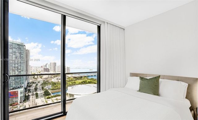 398 NE 5th St PH4701, Miami, FL 33132