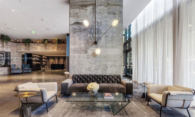 398 NE 5th St PH4701, Miami, FL 33132