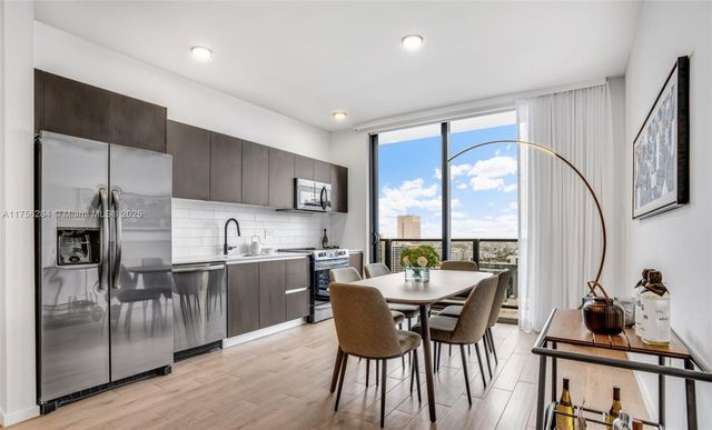 398 NE 5th St PH4701, Miami, FL 33132