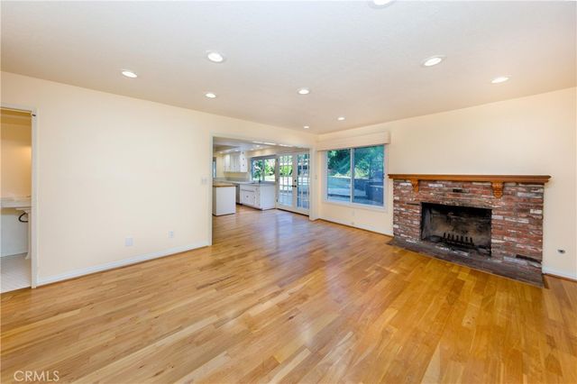 22861 Sparrowdell Drive, Calabasas, CA 91302