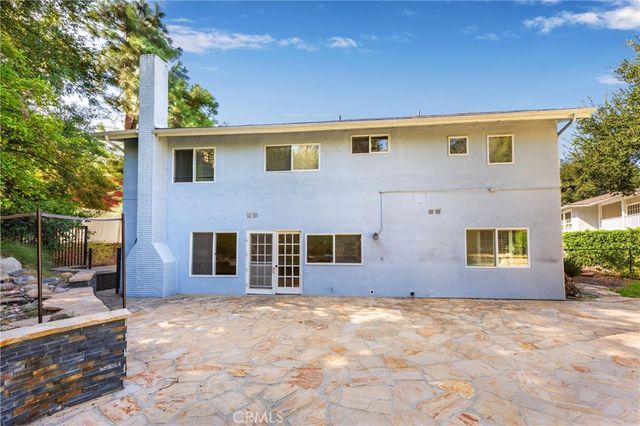 22861 Sparrowdell Drive, Calabasas, CA 91302