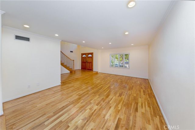 22861 Sparrowdell Drive, Calabasas, CA 91302
