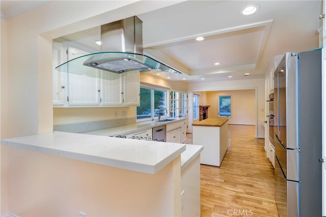 22861 Sparrowdell Drive, Calabasas, CA 91302