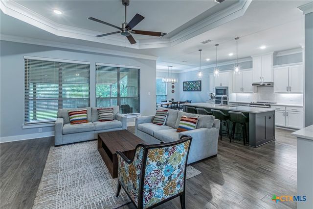 8 Daingerfield Cove, Morgans Point Resort, TX 76513