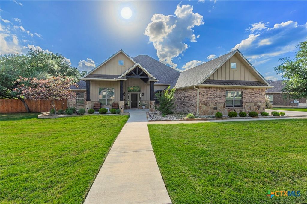 8 Daingerfield Cove, Morgans Point Resort, TX 76513