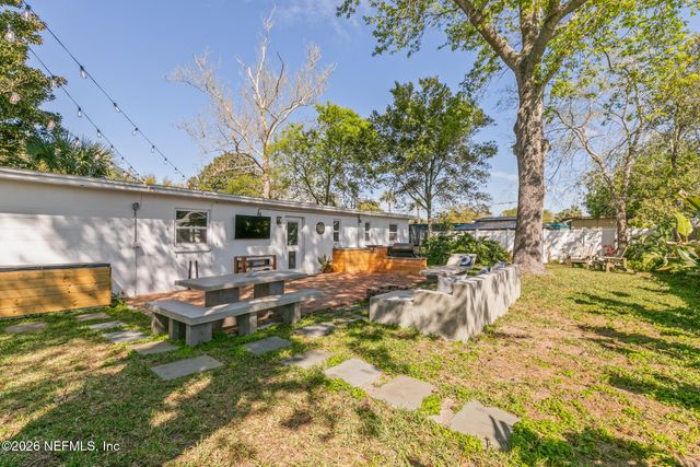 451 SARGO Road, Atlantic Beach, FL 32233