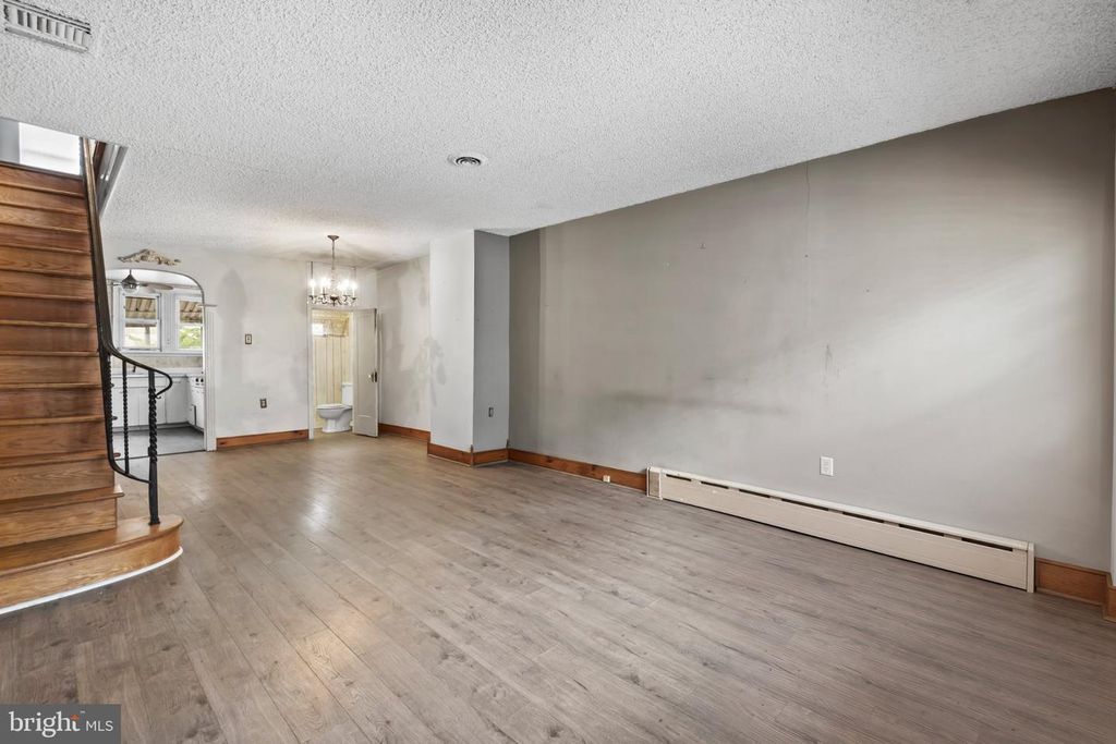 2920 S CARLISLE ST, PHILADELPHIA, PA 19145 — photo 3