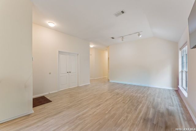 18 Dallari, San Antonio, TX 78216