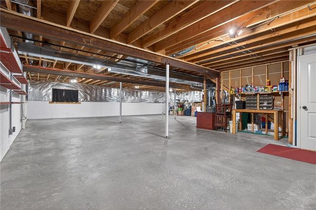 23717 W 88th Street, Lenexa, KS 66227