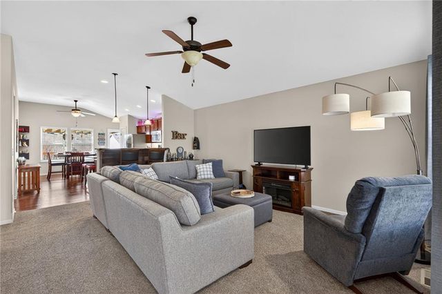 23717 W 88th Street, Lenexa, KS 66227