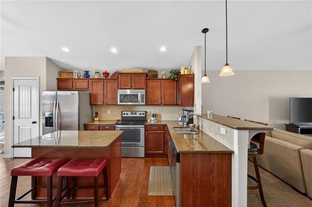 23717 W 88th Street, Lenexa, KS 66227