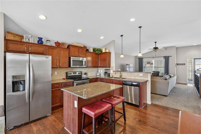 23717 W 88th Street, Lenexa, KS 66227