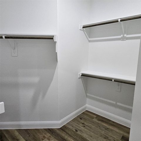 200 E 1st North Street, Kaufman, TX 75142