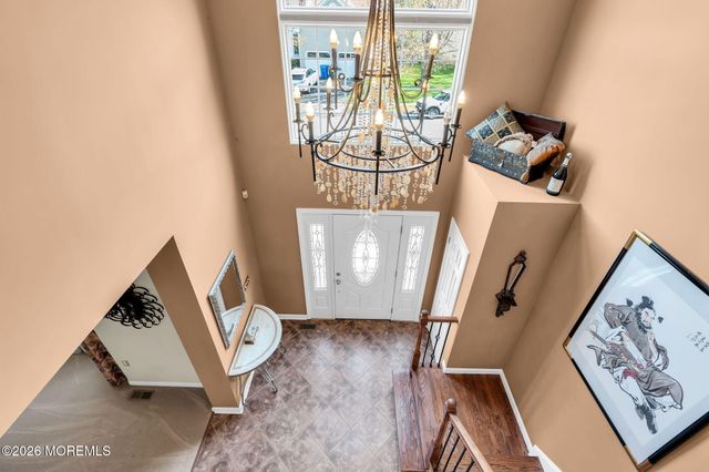 68 Periwinkle Circle, Tinton Falls, NJ 07712