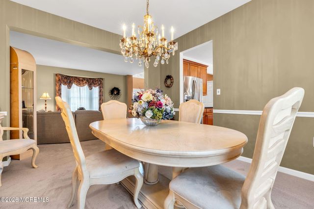 68 Periwinkle Circle, Tinton Falls, NJ 07712