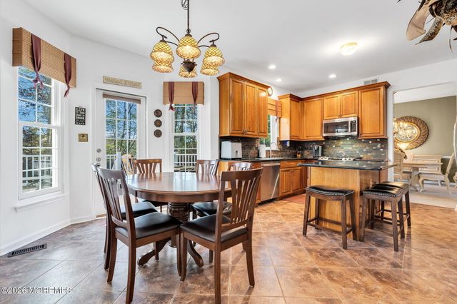 68 Periwinkle Circle, Tinton Falls, NJ 07712