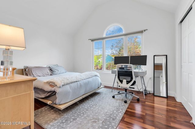 68 Periwinkle Circle, Tinton Falls, NJ 07712