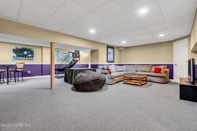 68 Periwinkle Circle, Tinton Falls, NJ 07712