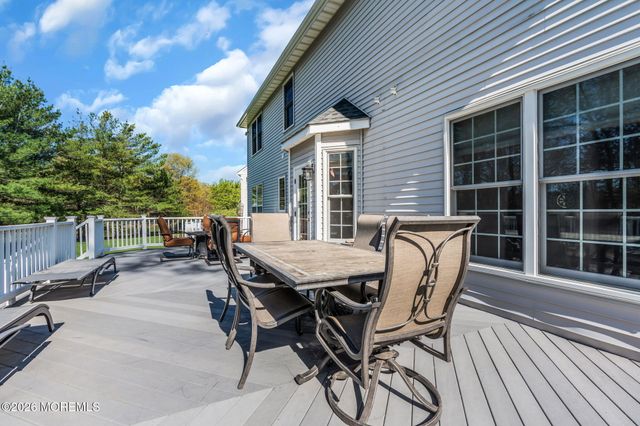 68 Periwinkle Circle, Tinton Falls, NJ 07712