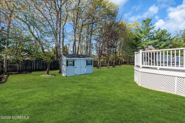 68 Periwinkle Circle, Tinton Falls, NJ 07712