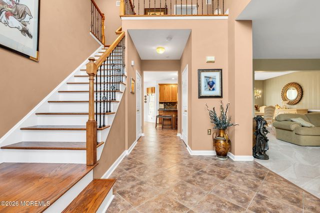 68 Periwinkle Circle, Tinton Falls, NJ 07712