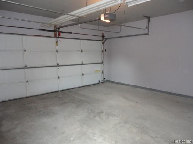 22009 Provincial Street, Woodhaven, MI 48183