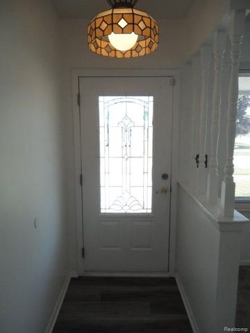 22009 Provincial Street, Woodhaven, MI 48183