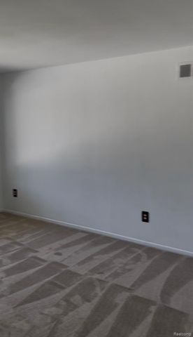 22009 Provincial Street, Woodhaven, MI 48183