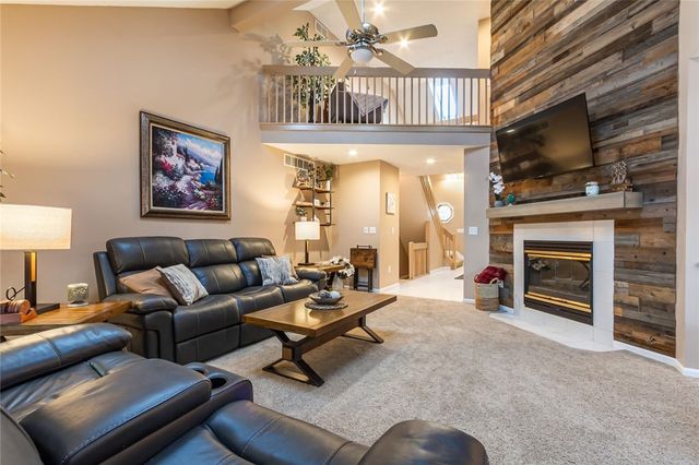 302 Marina View Lane, Webster, NY 14580