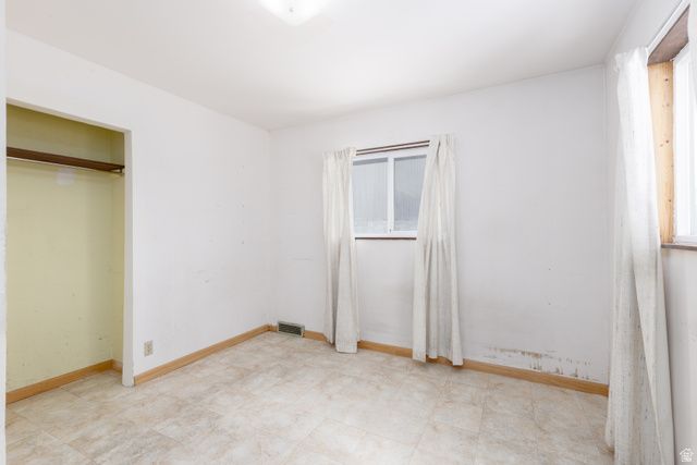 4806 S 2500 W, Roy, UT 84067