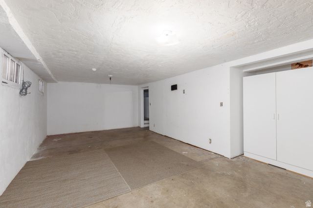 4806 S 2500 W, Roy, UT 84067
